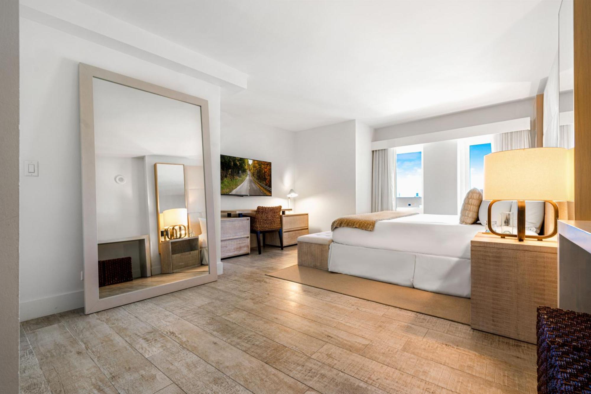 Luxurious Private At 1 & Homes -1045 Apartment Miami Beach