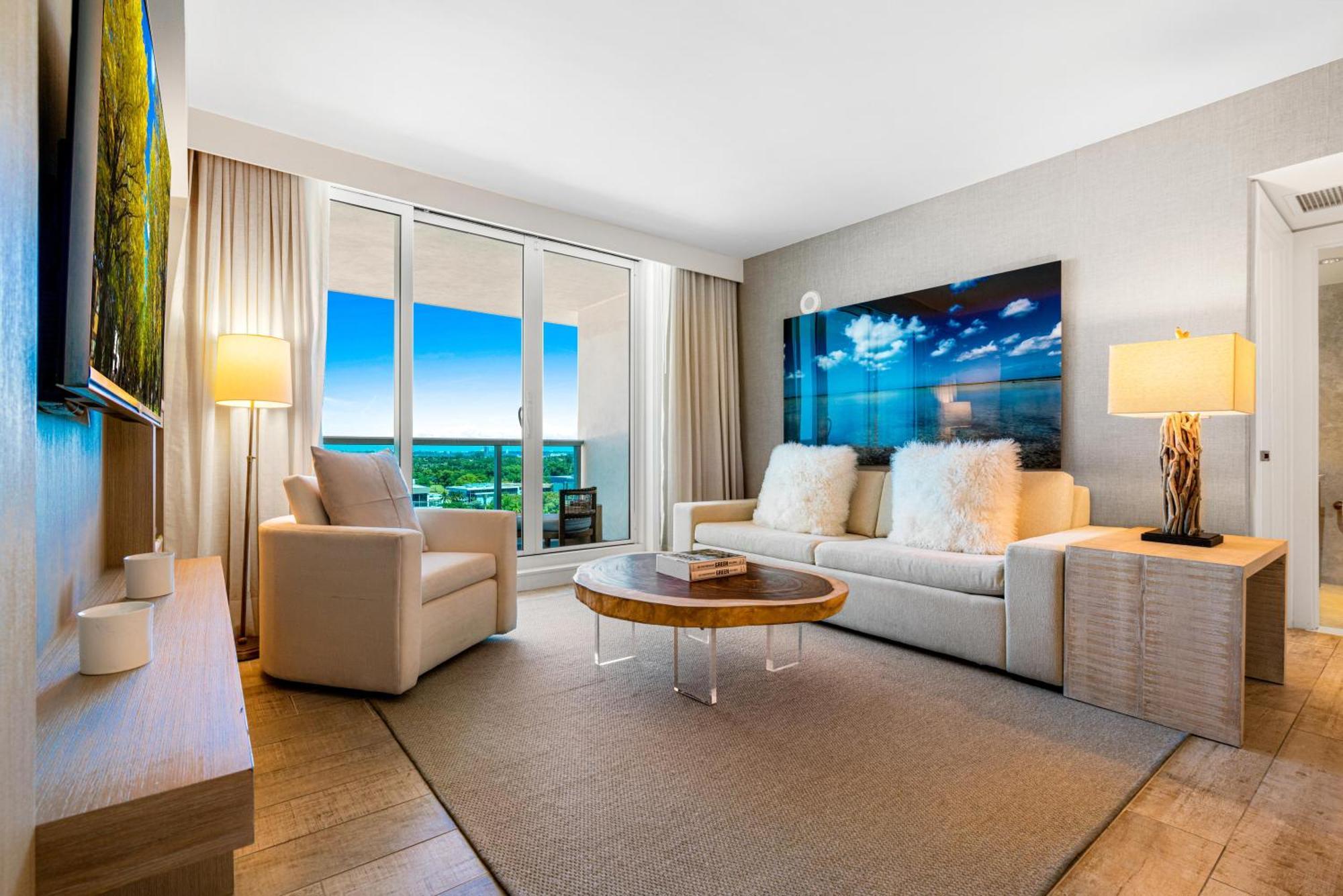 Apartment Luxurious Private At 1 & Homes -1045