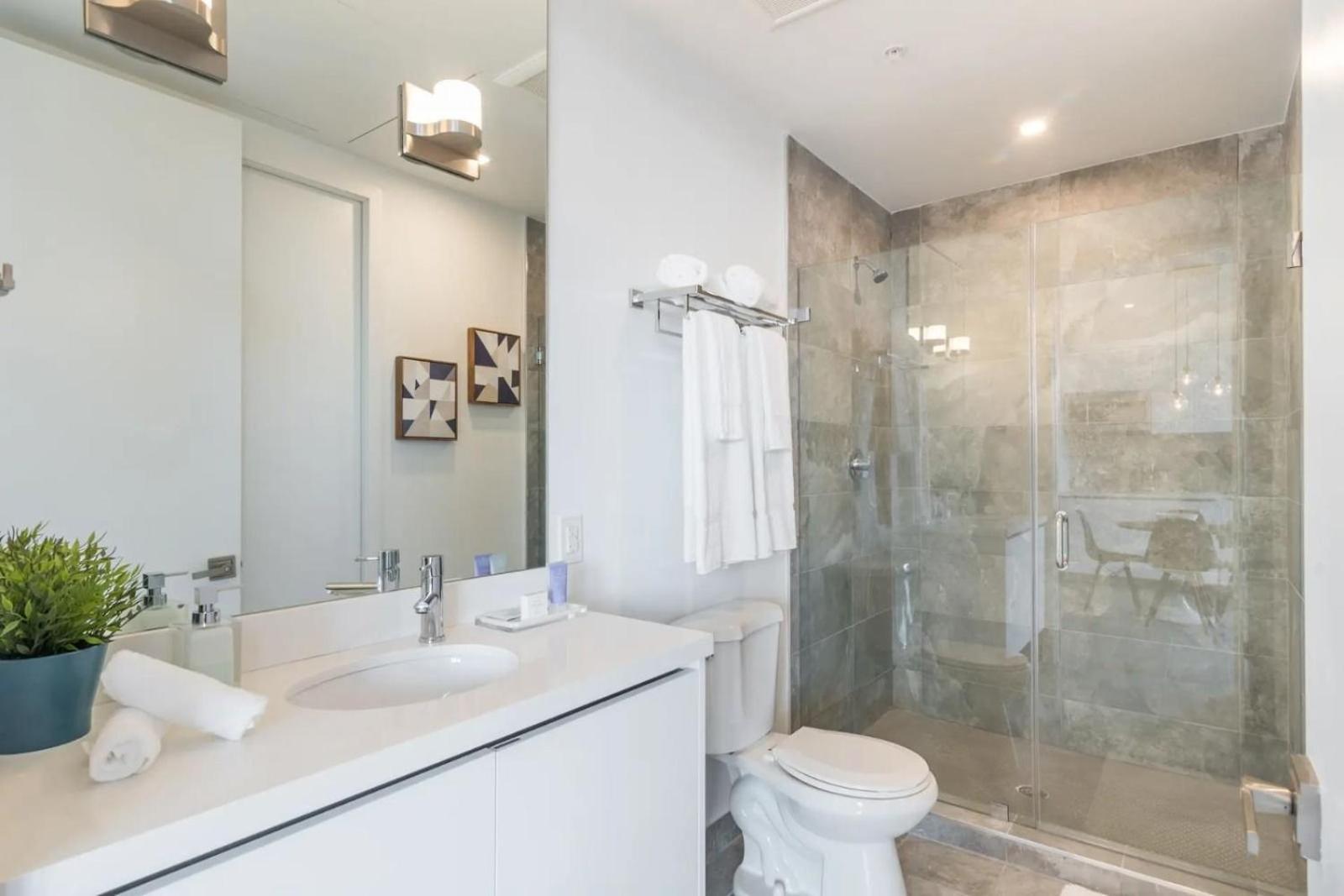 Modern 2br In South | 5 Min To Ocean | Comfort & Style