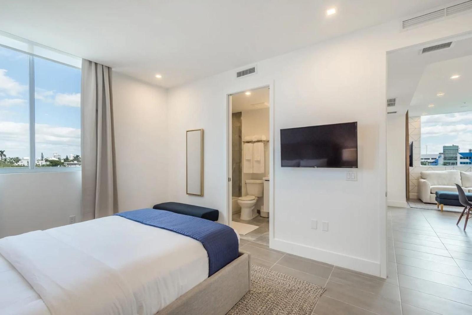Apartment Modern 2br In South | 5 Min To Ocean | Comfort & Style