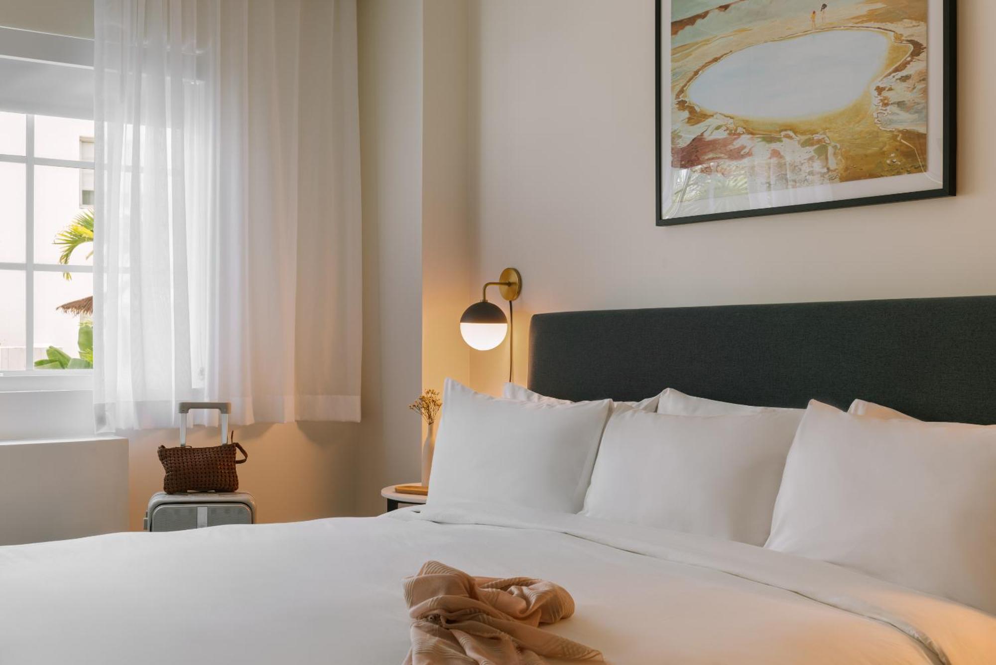 Kenmore Village Hotel, South Hotel