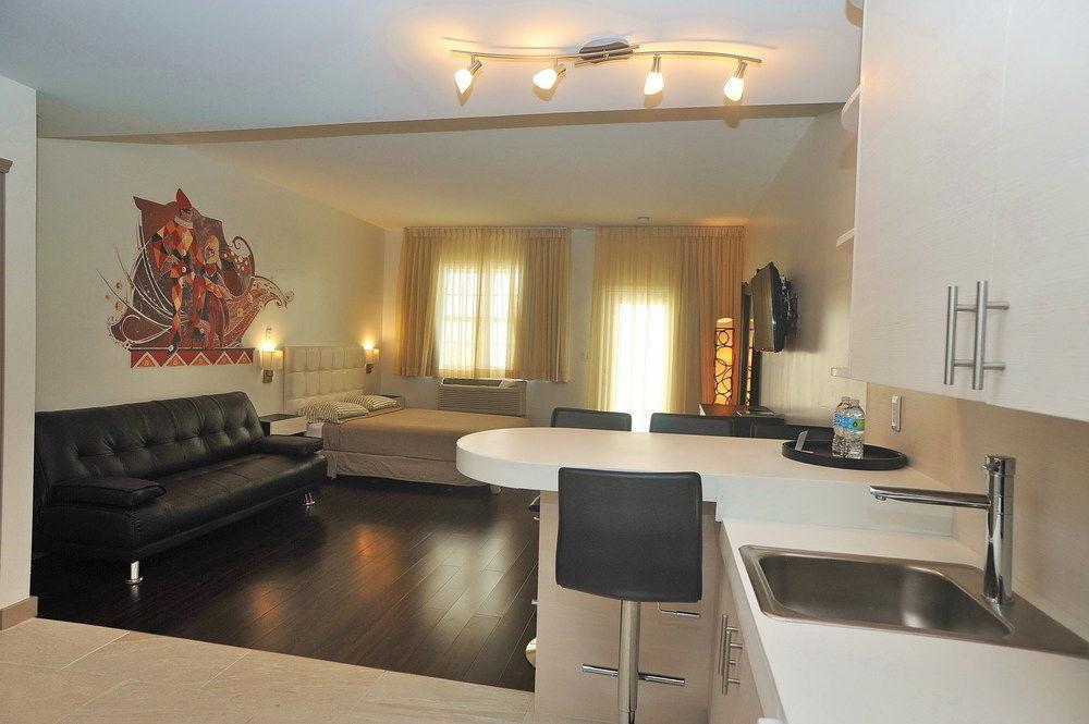 Casa Coloretta Miami Beach