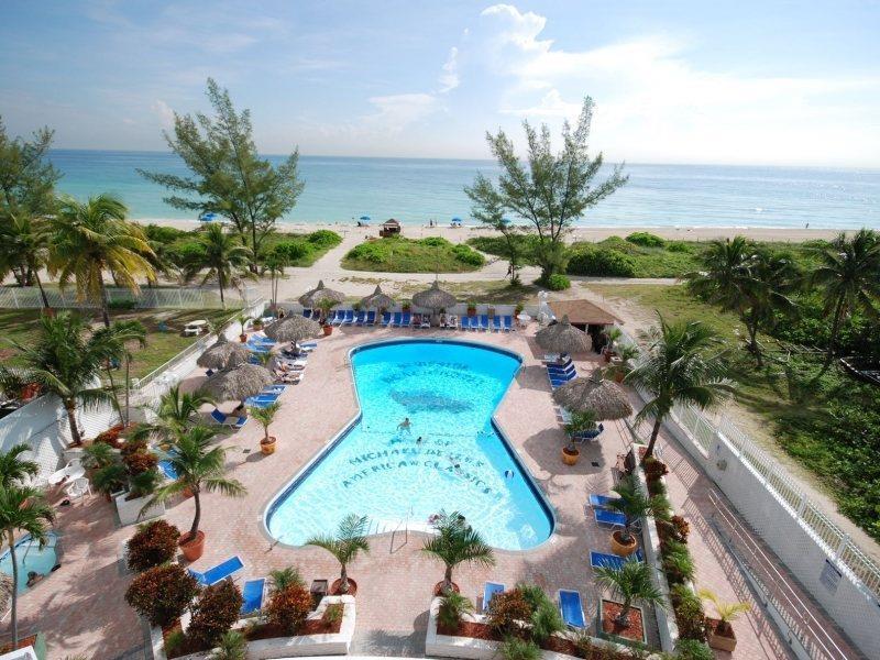 Howard Johnson Plaza Miami North