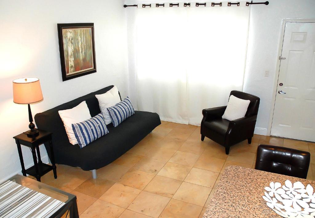 Hotel18 3*