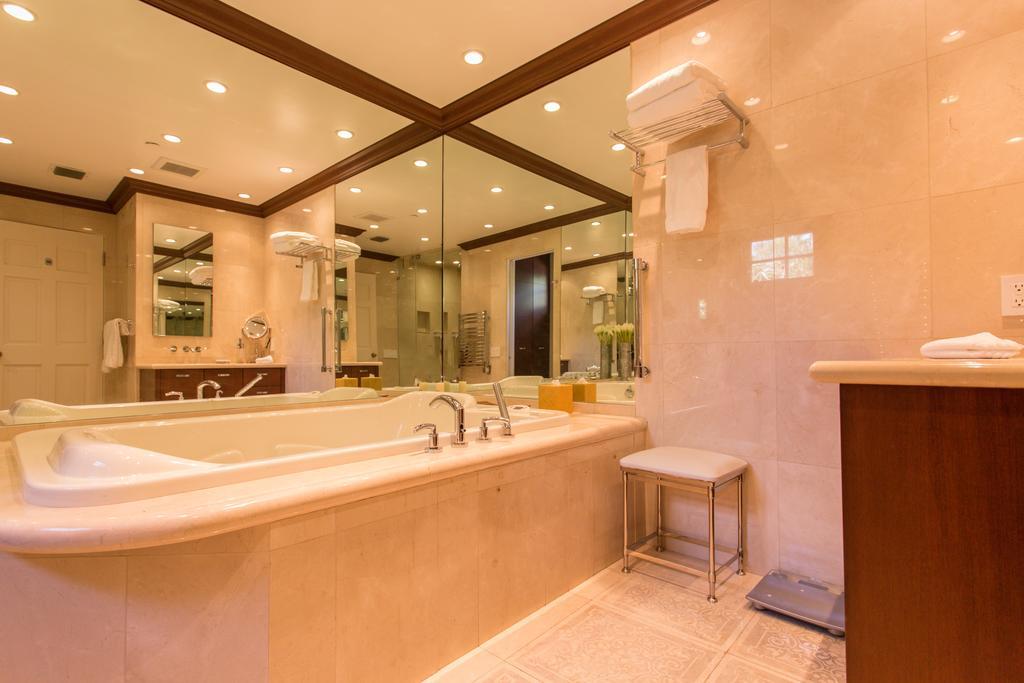 Provident Luxury Fisher Island Villa *