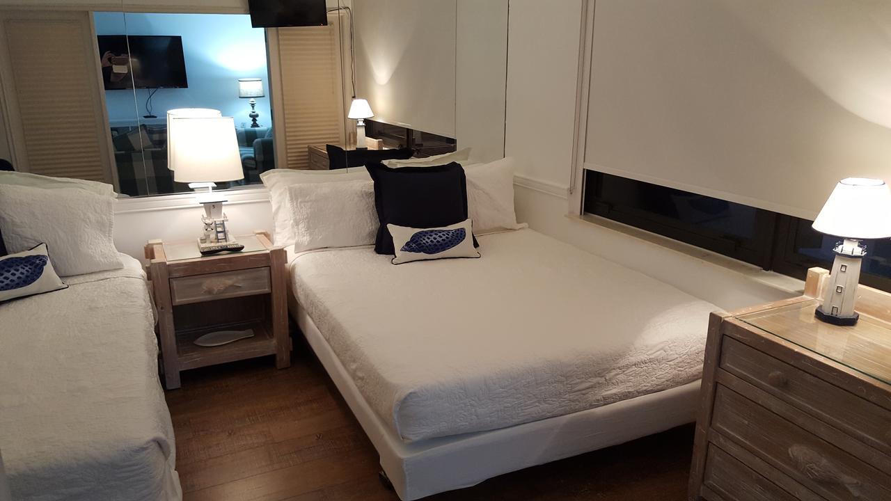 2 Bedroom 2 Bath Beachfront On Miami Millionaire Row 2* Miami Beach