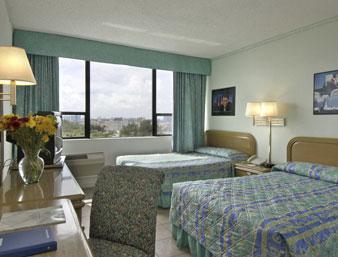 Hotel Howard Johnson Plaza Miami North 3*