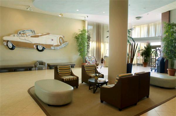 Hotel Howard Johnson Plaza Miami North