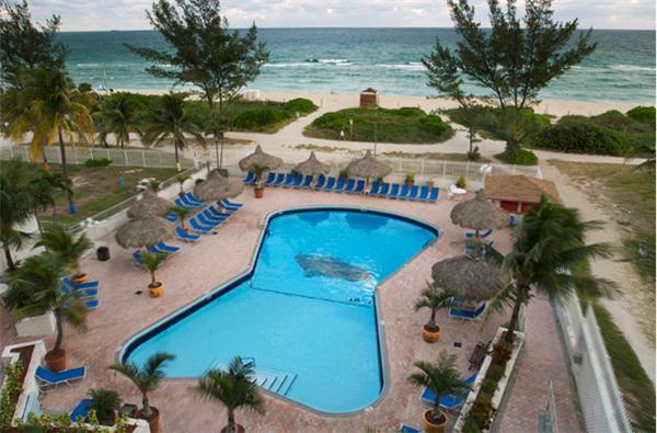 Hotel Howard Johnson Plaza Miami North 3*