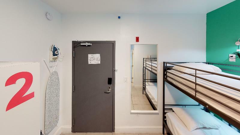 Hotel Miami Beach International Hostel