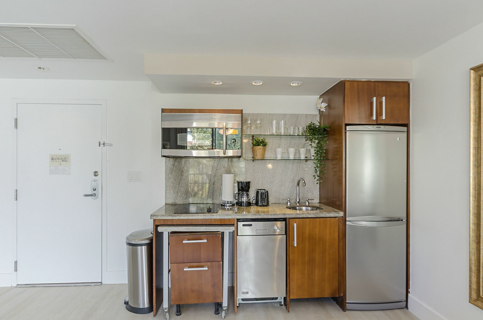 Hotel On Ocean By Sunnyside Retreats (adults Only)
