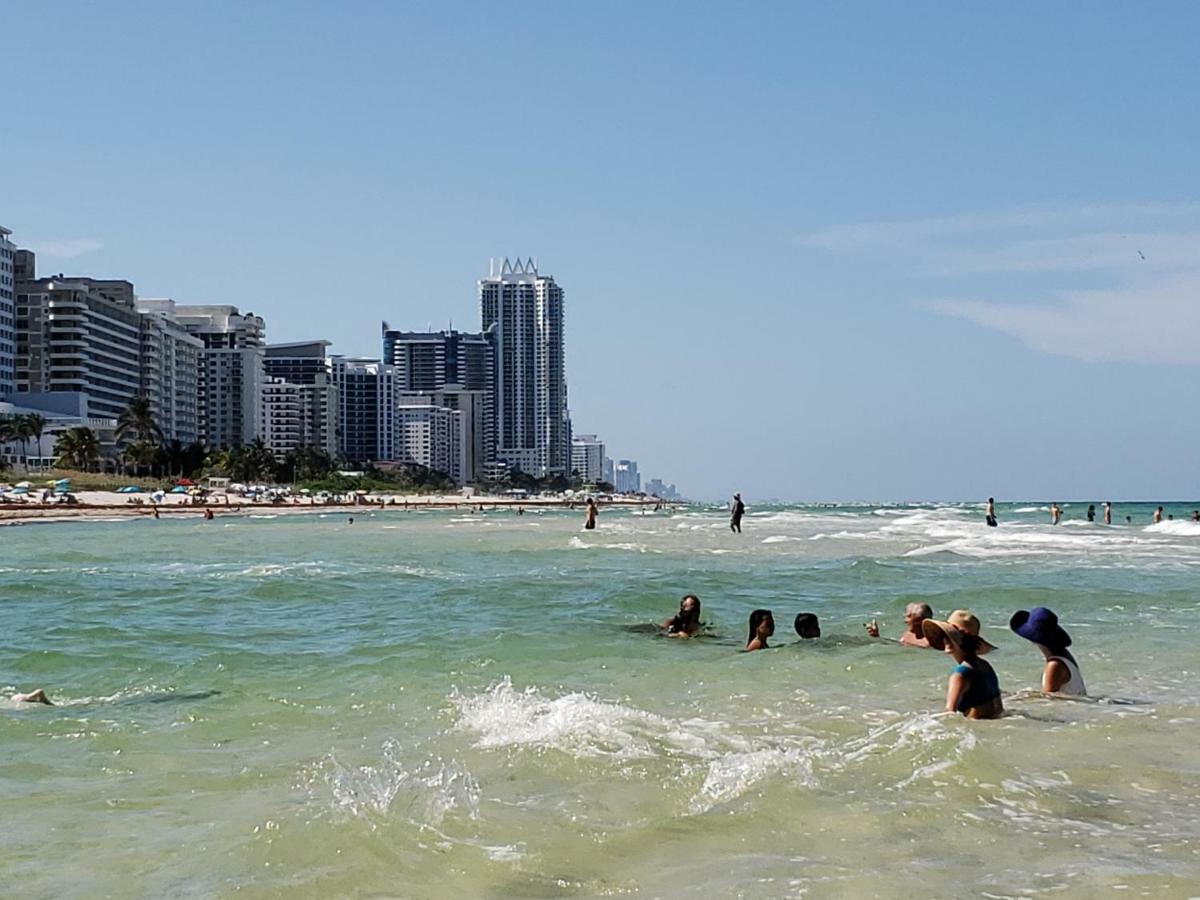 2 Bedroom 2 Bath Beachfront On Miami Millionaire Row Miami Beach