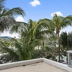 Junior Suite At Sorrento Residences- Fontainebleau Miami Beach Home