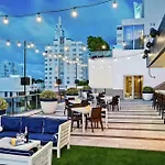 Gale South Beach, Curio Collection By Hilton