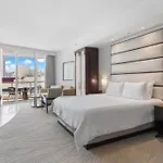 Fontainebleau Resort, With Balcony 10 Min From Sobe
