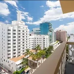 1101- Luxurious 1Br & 2 Bath With City & Ocean Views