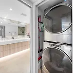 1 Bedroom Plus Den Private Residence At Roney Palace -608