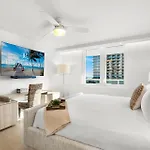 1 Bedroom Plus Den Private Residence At Roney Palace -608