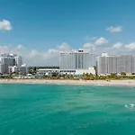 Shine Suites Balcony Studio 6