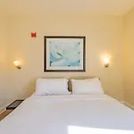 Amazing 1 Bedroom With Rooftop Pool D304