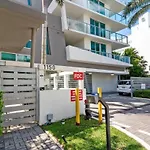 Luxury Condo With Rooftop Pool - 5-Min To Beach