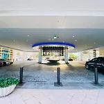 Carillon Miami Beach Private Luxury Suites
