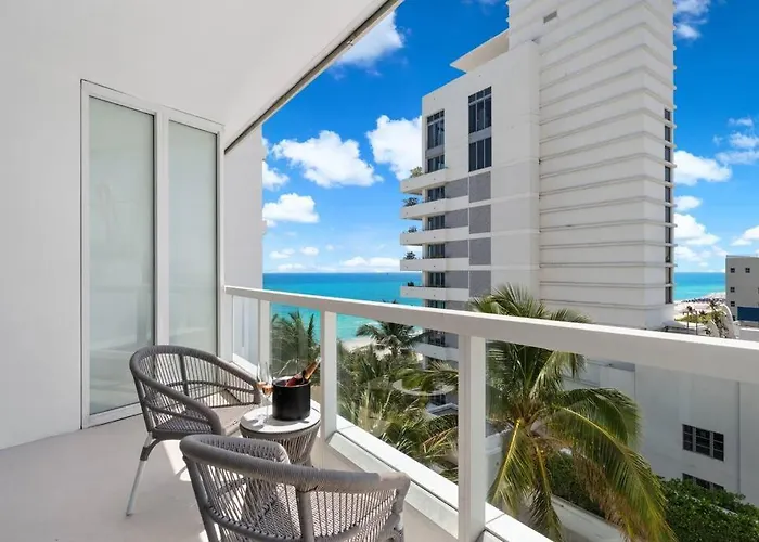 Fontainebleau Resort, With Balcony 10 Min From Sobe