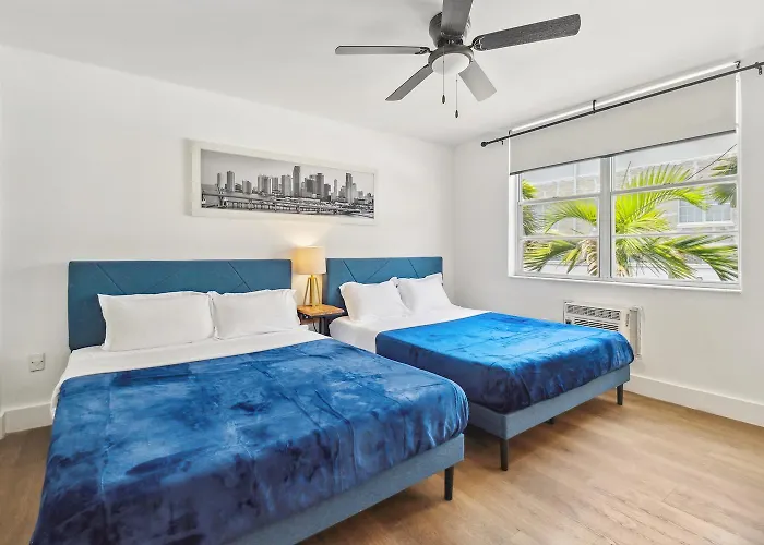713 Miami Beach Apartments
