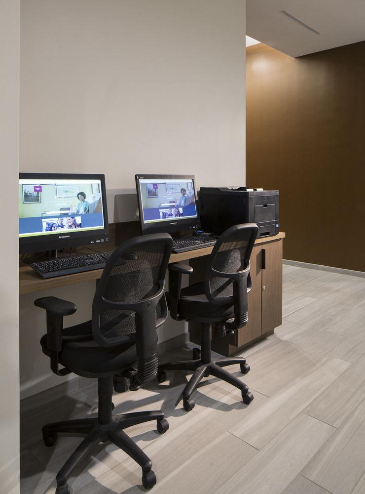 By Marriott Miami South Hotel 3*