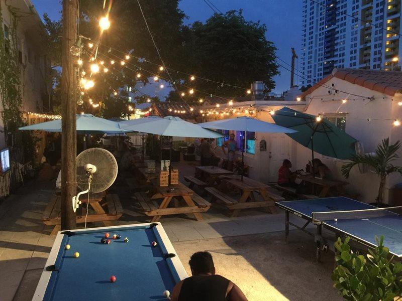 Bikini Hostel, Cafe & Beer Garden (adults Only) * Miami Beach