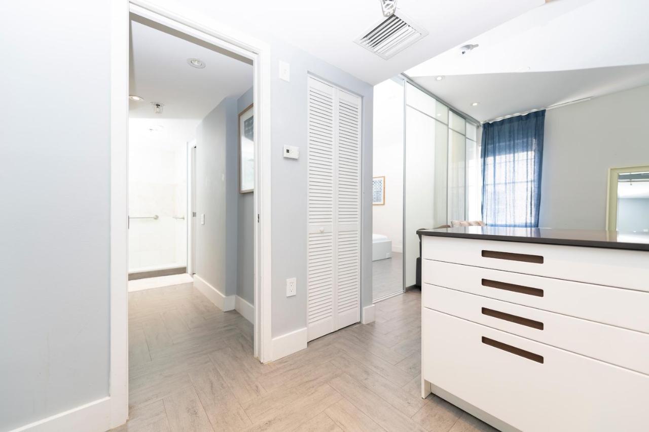Cento Collins By Mercury South Miami Beach