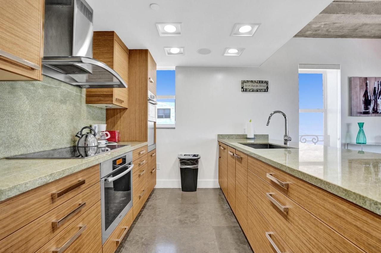 Amazing Two Bedroom Ocean View- Miami