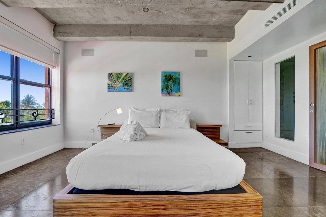 Amazing Two Bedroom Ocean View- Miami Miami Beach