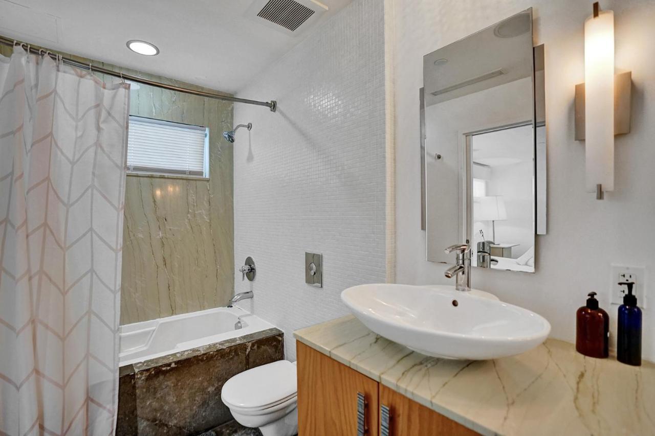 Apartment Amazing Two Bedroom Ocean View- Miami *