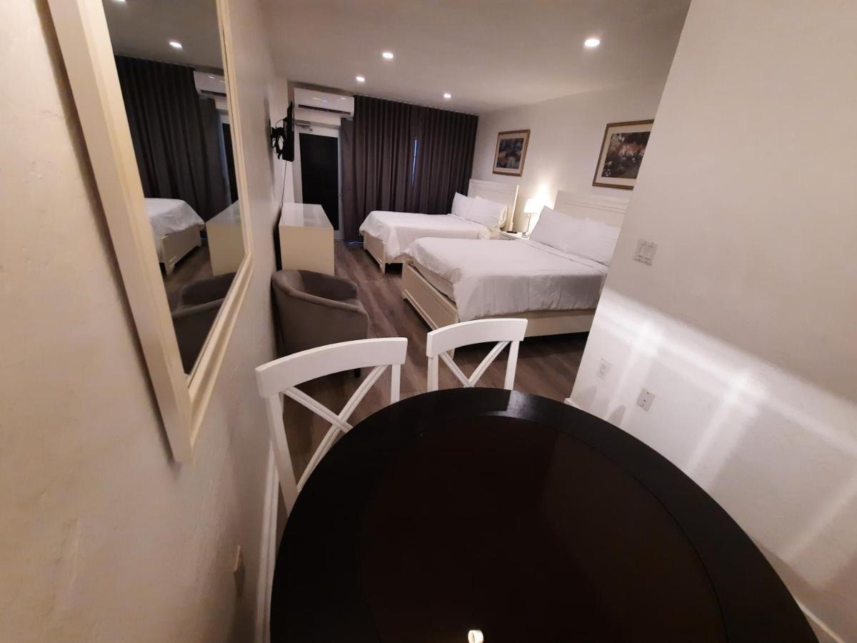 Hotel Stardust Miami Beach