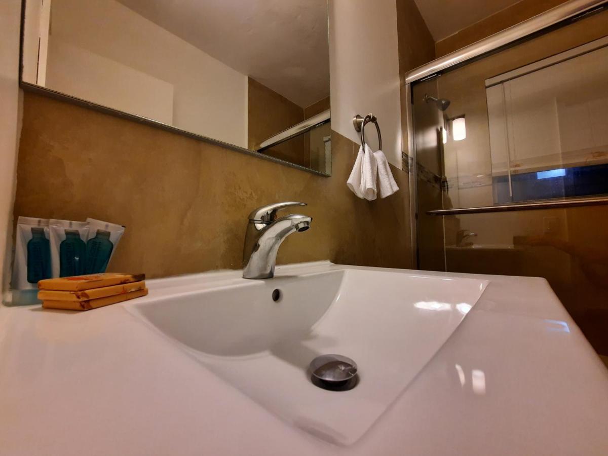 Hotel Stardust