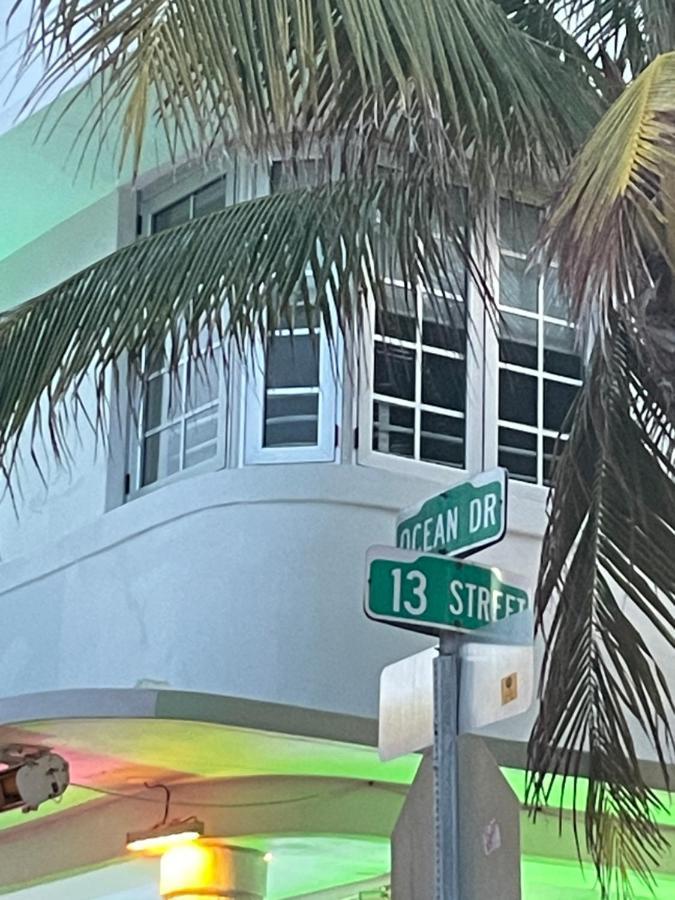 Apartment Beachfront In Carlyle On Ocean Drive