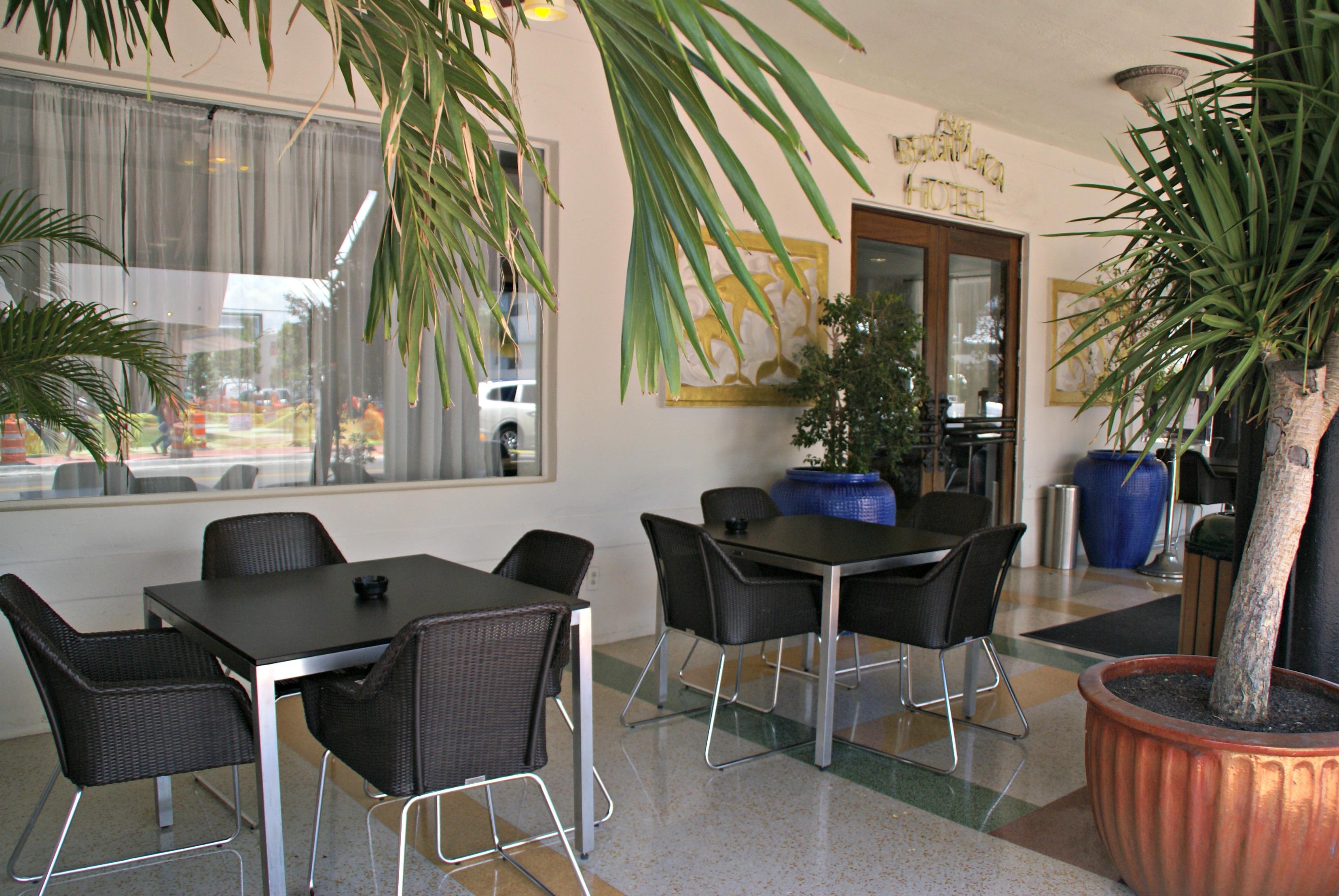 Hotel South Plaza