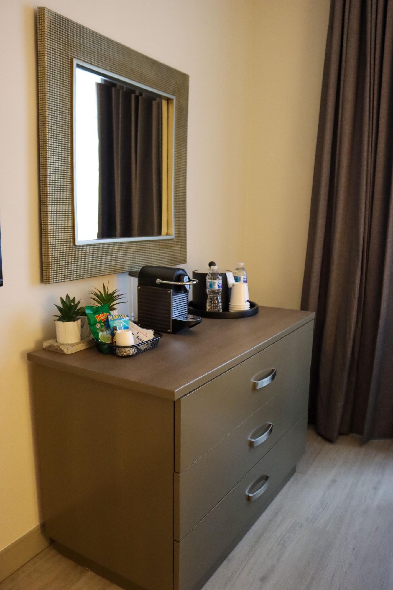 The Claremont 4*