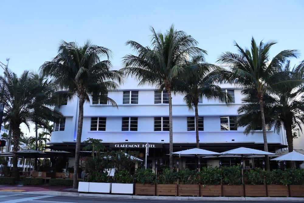 The Claremont 4*