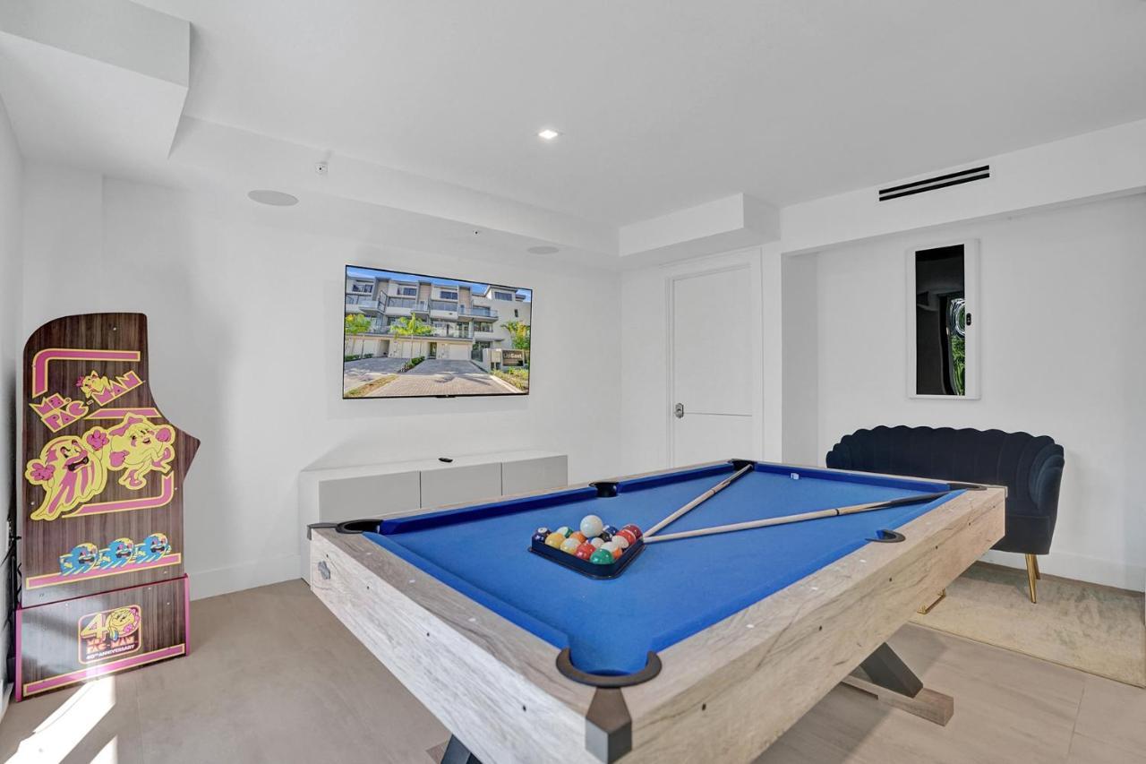 Up East Townhomes By Nomada Residences Apartment