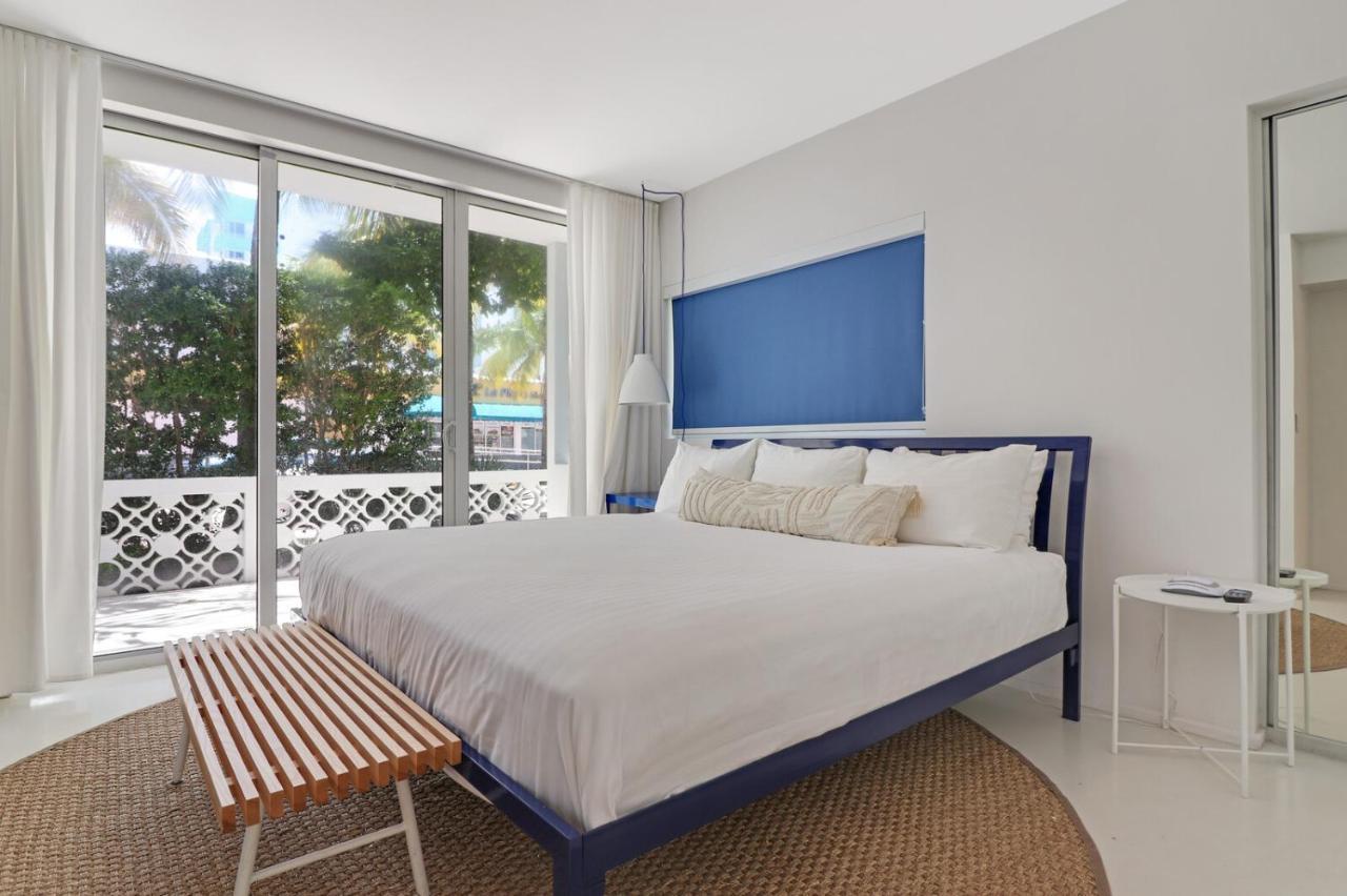 Apartment Roami At 250 Collins *