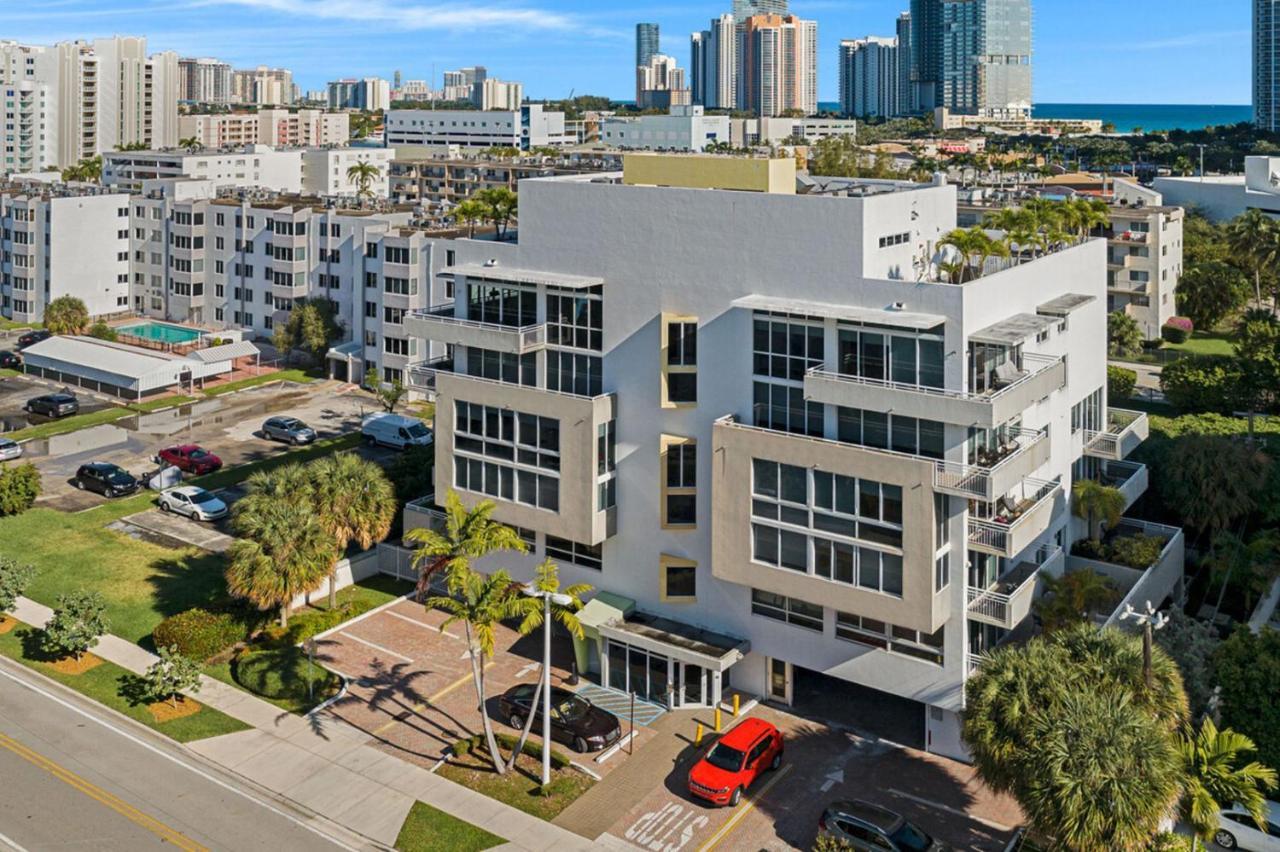 Roami At Sunny Isles Apartment *