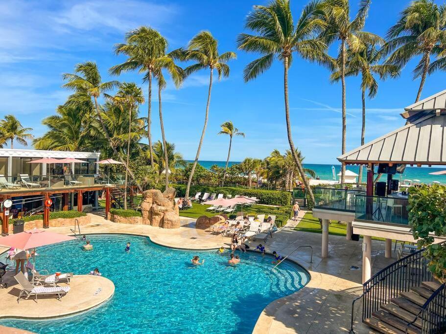 3 Bedroom Ocean-front The Alexander Miami Beach