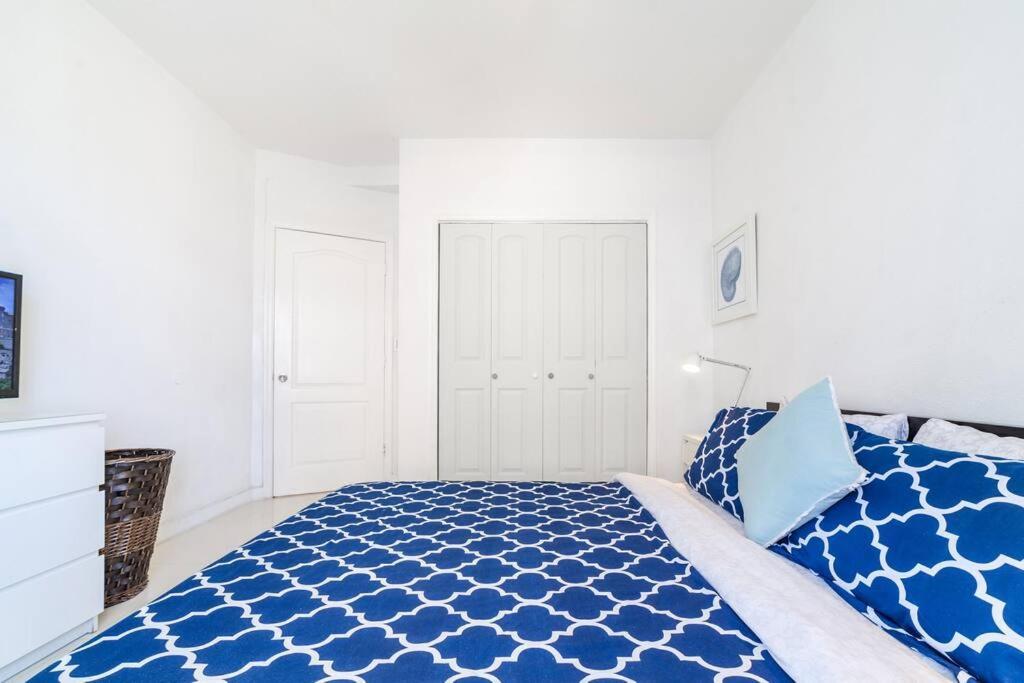 2 Bedroom On The ! Apartment