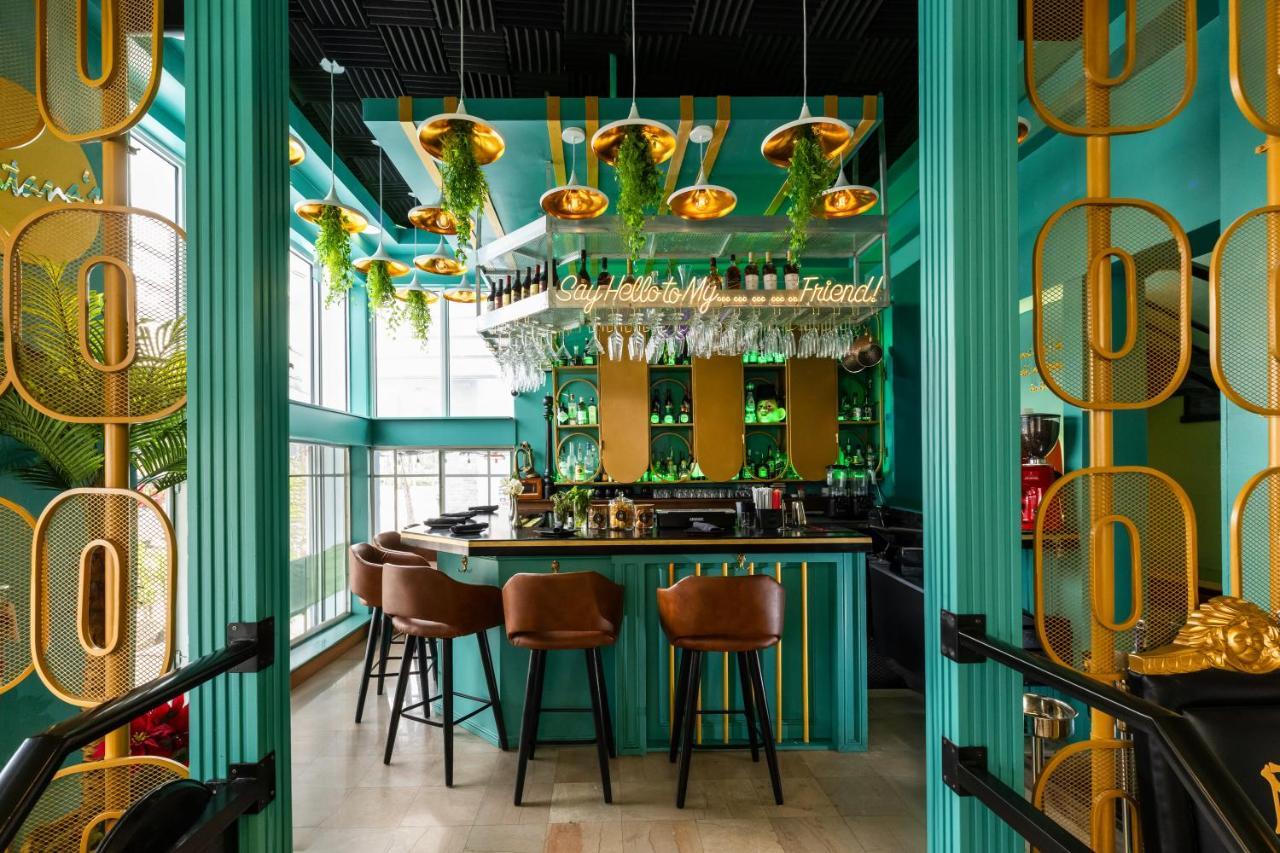 Colony Hotel 3*