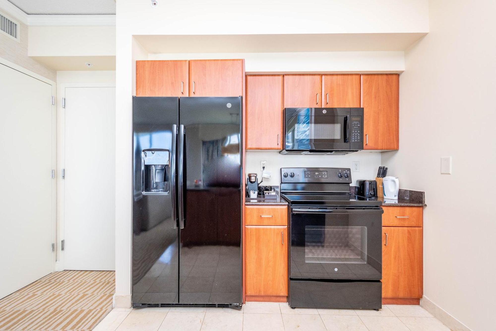 Apartment Trump Intl 2 Bedroom 1600 Sf Ocean And Bay View