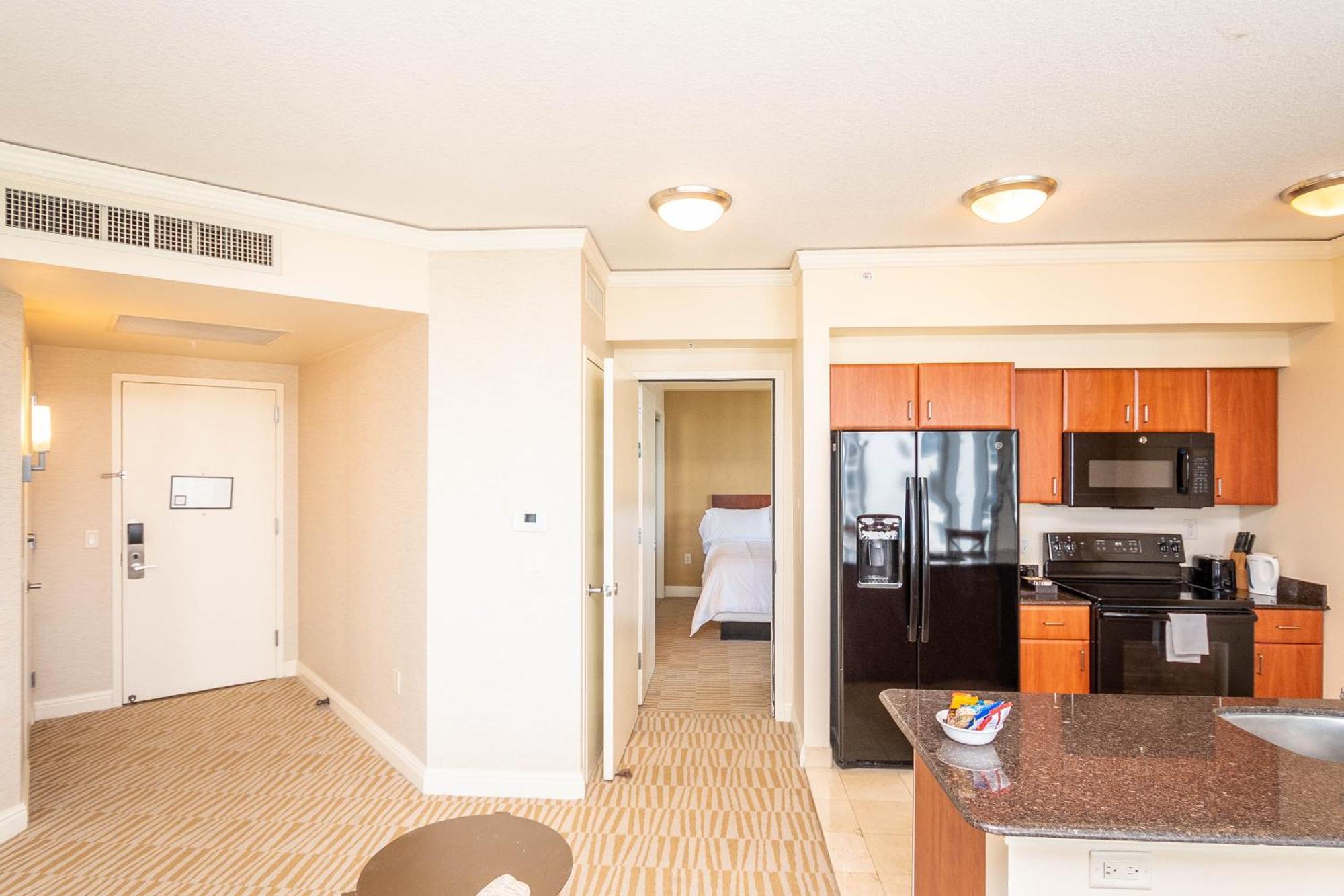 Apartment Trump Intl 2 Bedroom 1600 Sf Ocean And Bay View Miami Beach