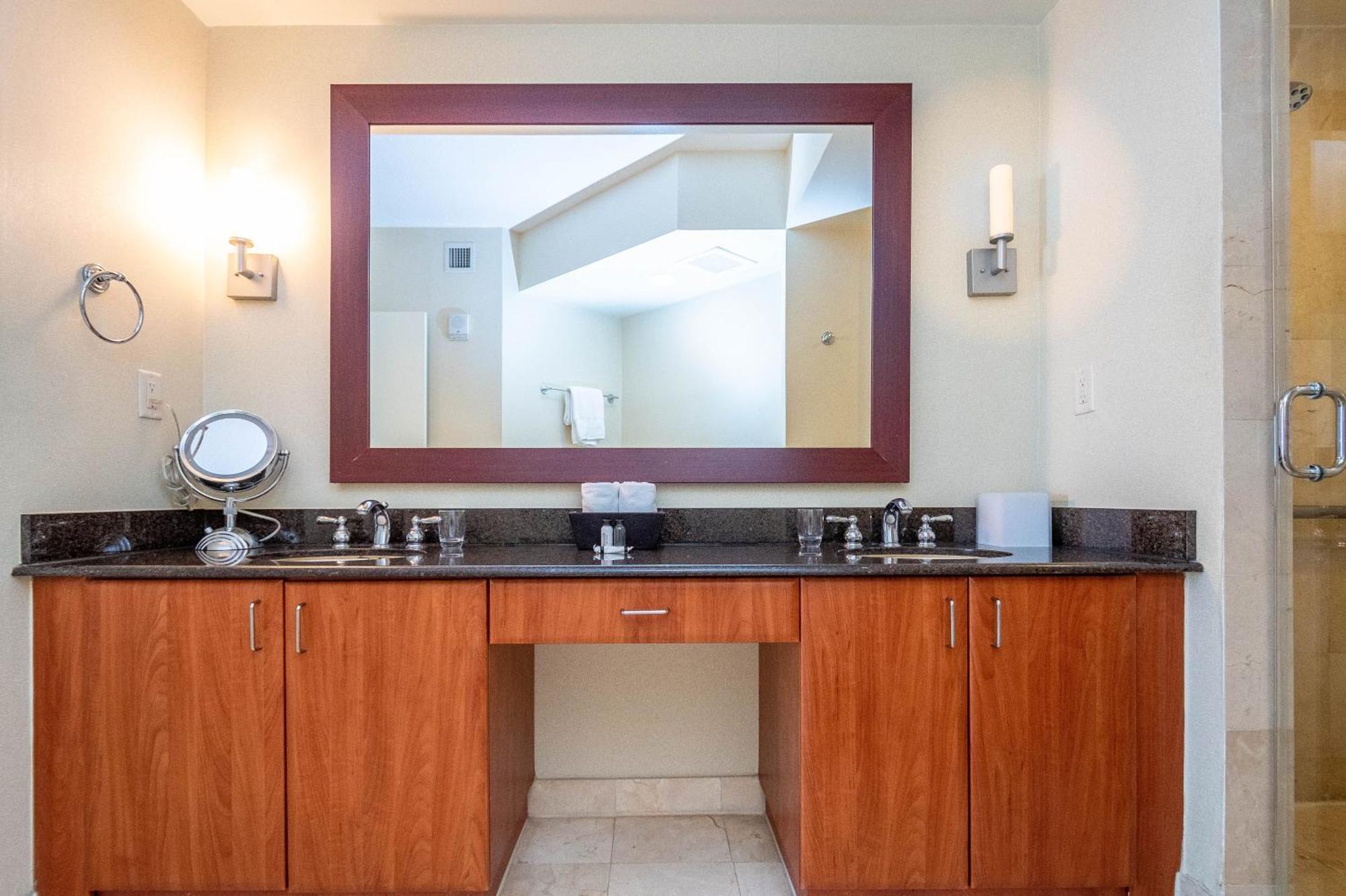 Trump Intl 2 Bedroom 1600 Sf Ocean And Bay View Apartment Miami Beach