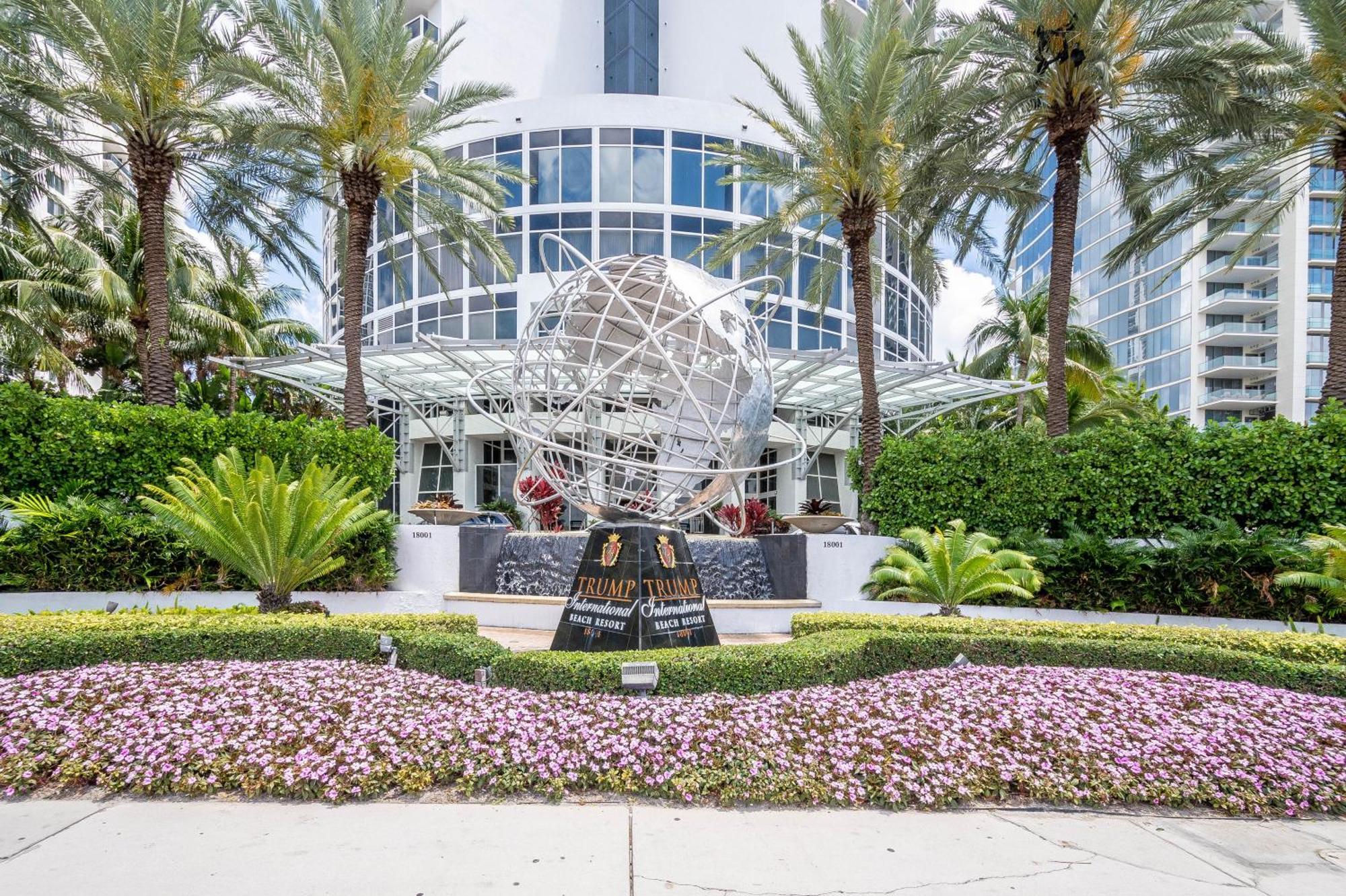 Trump Intl 2 Bedroom 1600 Sf Ocean And Bay View Apartment
